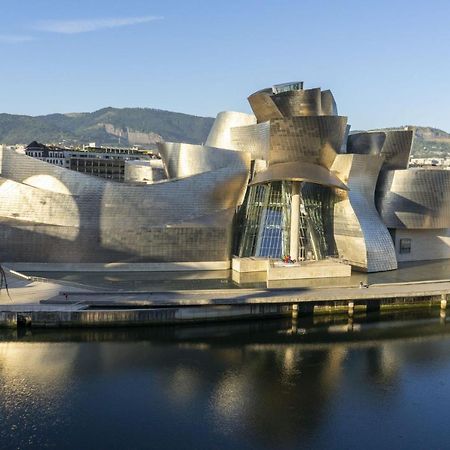 Апартаменты Aimendi Host Bilbao District Center II Экстерьер фото
