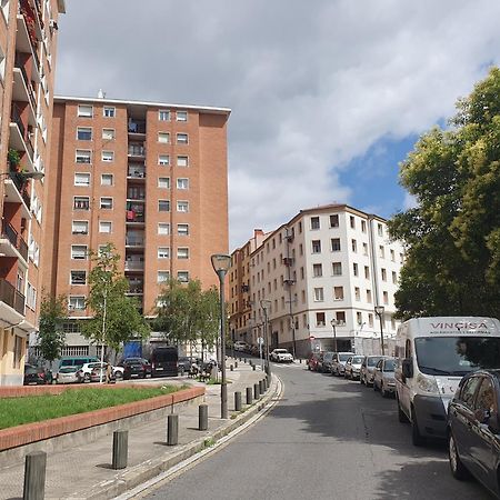 Апартаменты Aimendi Host Bilbao District Center II Экстерьер фото