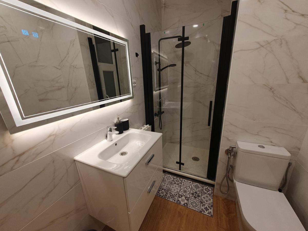 Апартаменты Aimendi Host Bilbao District Center II Экстерьер фото