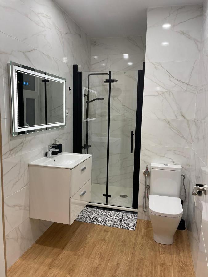 Апартаменты Aimendi Host Bilbao District Center II Экстерьер фото