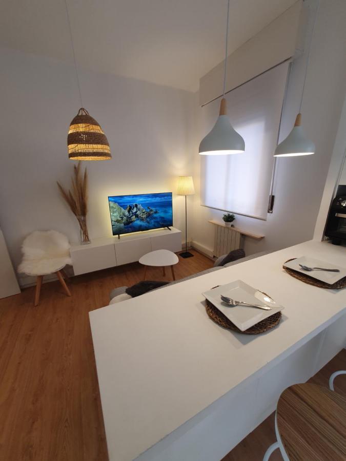 Апартаменты Aimendi Host Bilbao District Center II Экстерьер фото