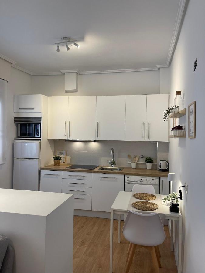 Апартаменты Aimendi Host Bilbao District Center II Экстерьер фото
