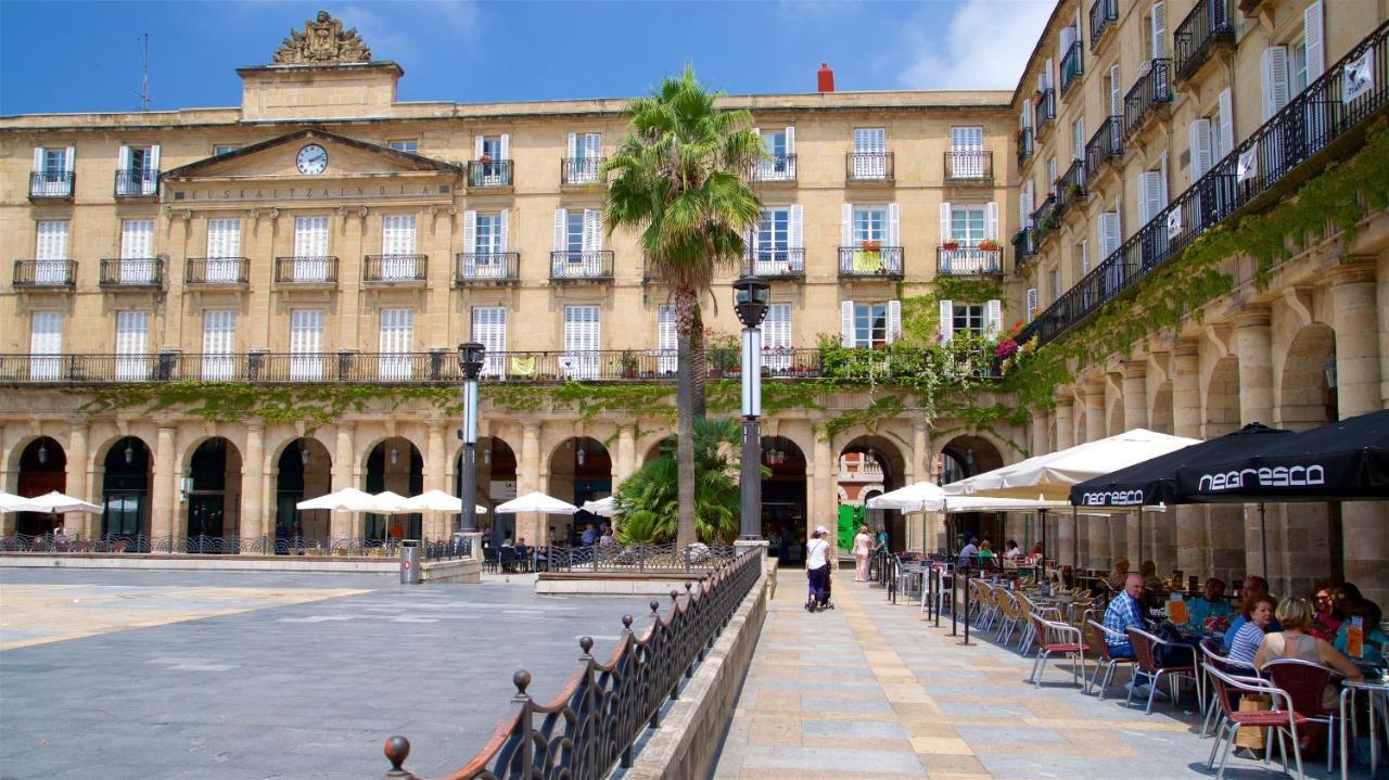 Апартаменты Aimendi Host Bilbao District Center II Экстерьер фото