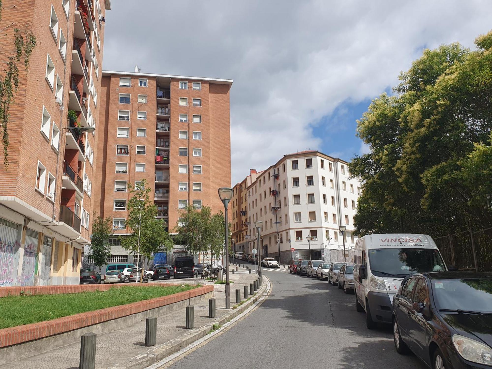 Апартаменты Aimendi Host Bilbao District Center II Экстерьер фото